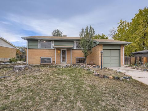 Photo of 2862 S Ivan Way, Denver, CO 80227 (MLS # 7047328) Photo of 2862 S Ivan Way, Denver, CO 80227 (MLS # 7047328)