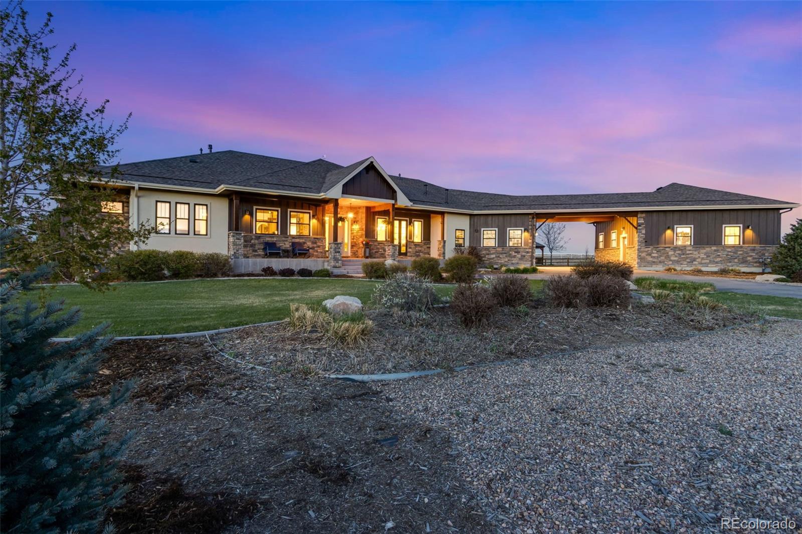 2418 Barry Lane