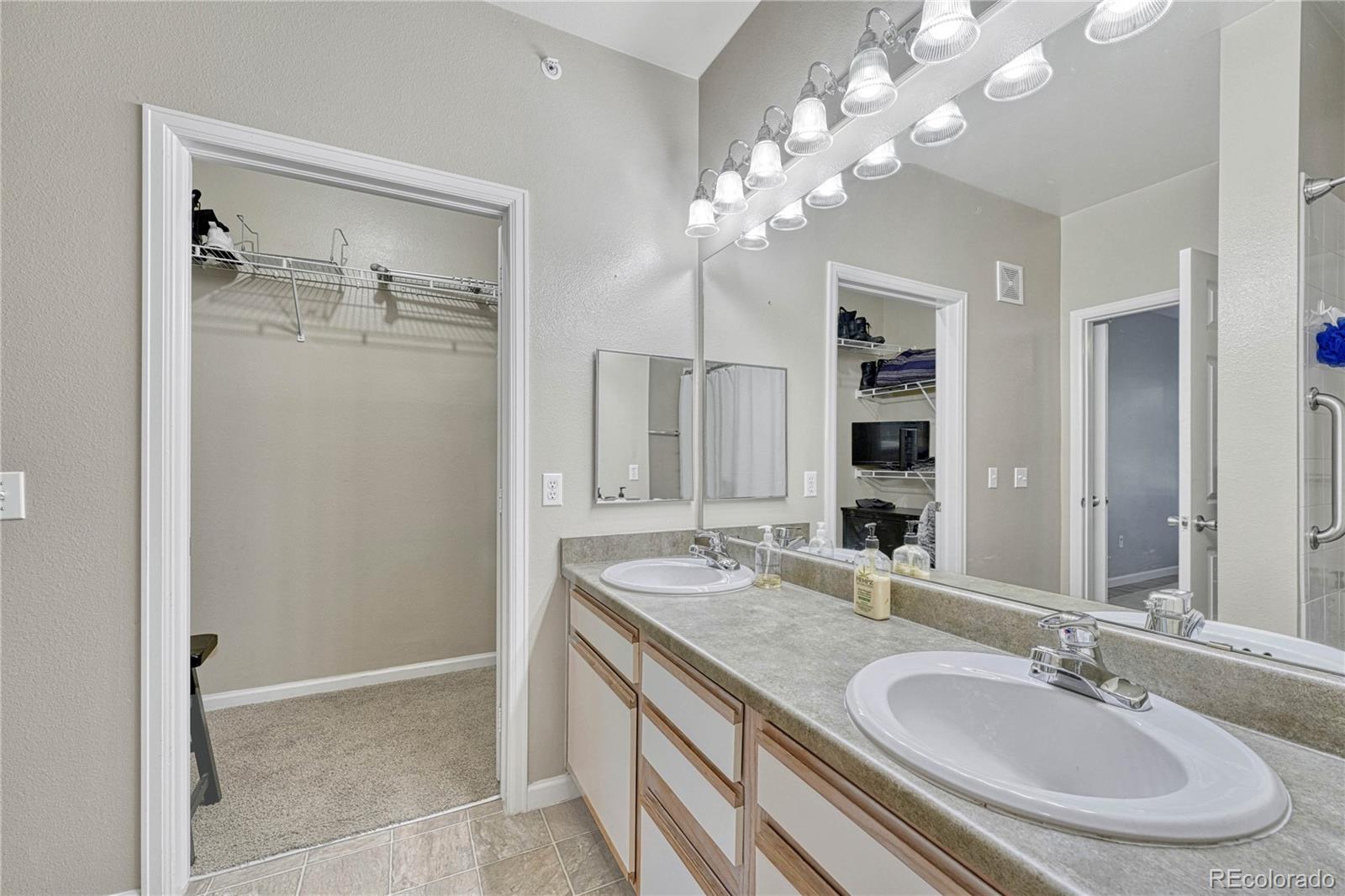 Photo 25 of 36 of 7438 S Quail Circle 2018 condo