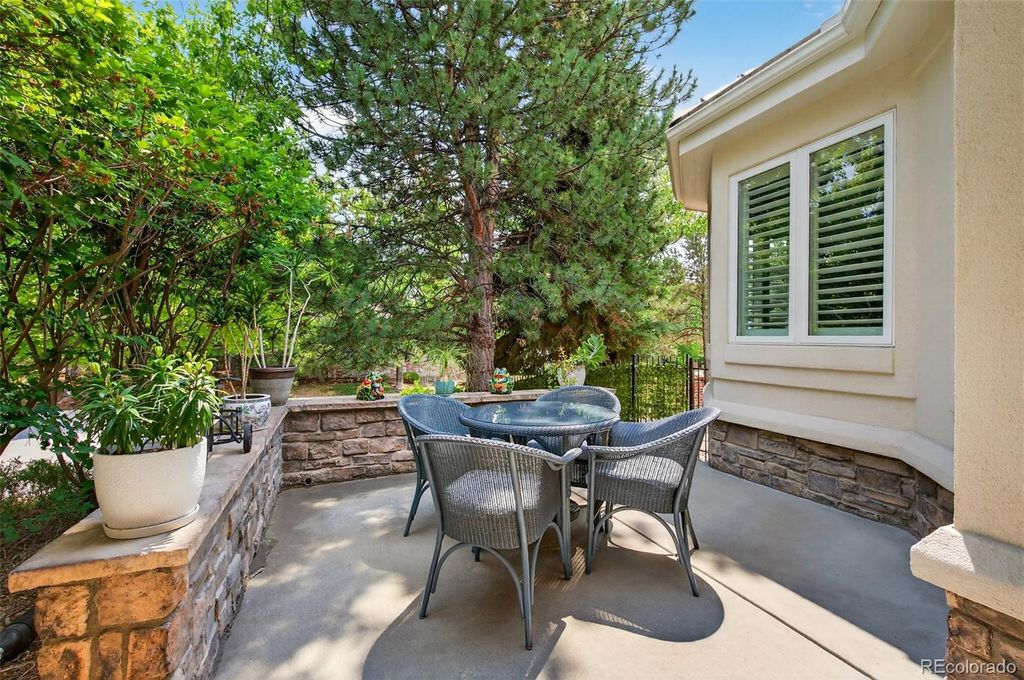 Photo of 109 Blue Heron Circle, Greenwood Village, CO 80121 (MLS # 8142116)