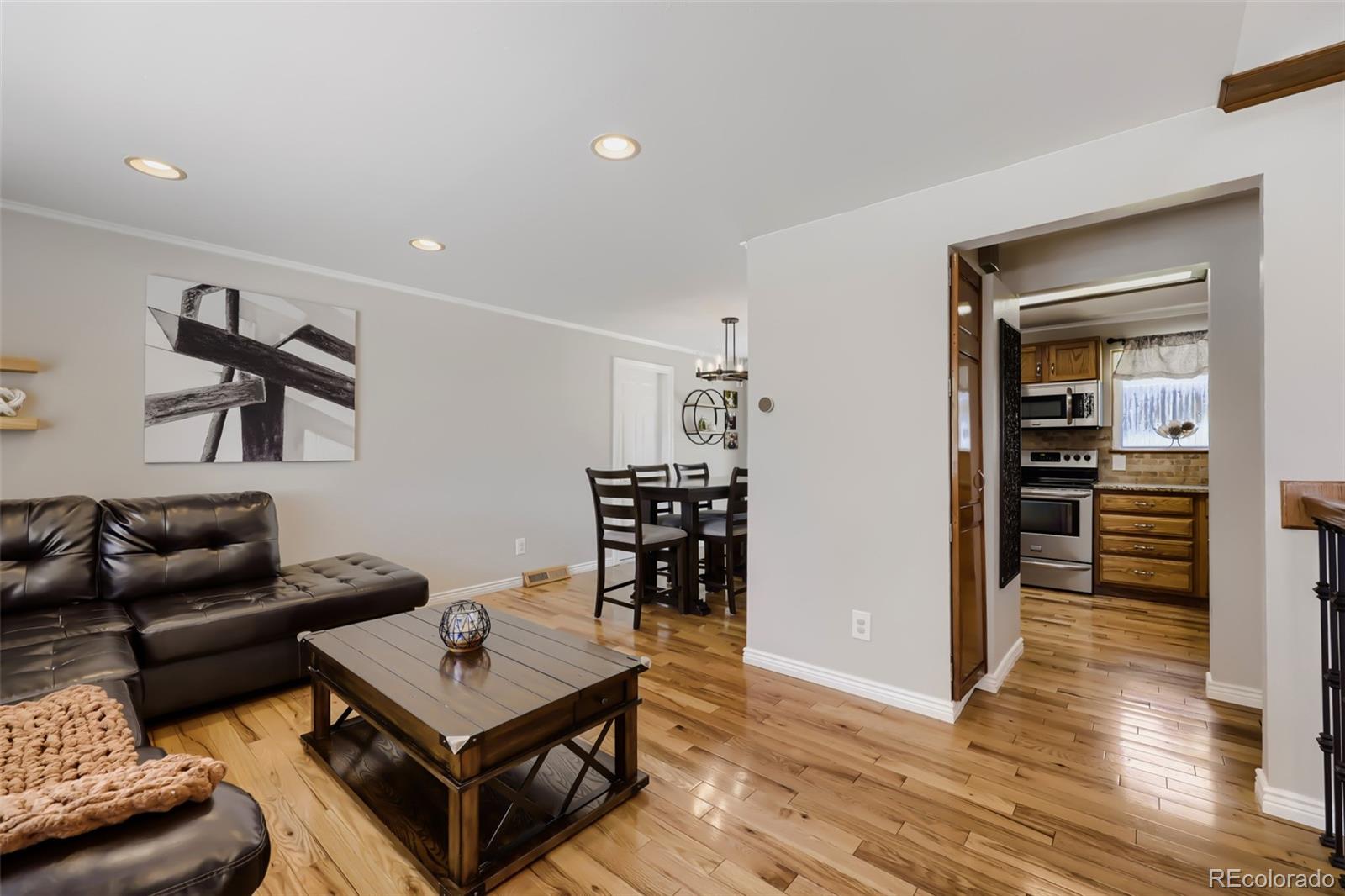 6221 S Ash Circle W