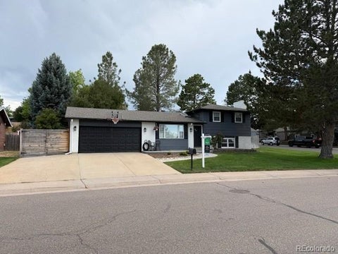 Photo of 6221 S Ash Circle W, Centennial, CO 80121 (MLS # 7158888)