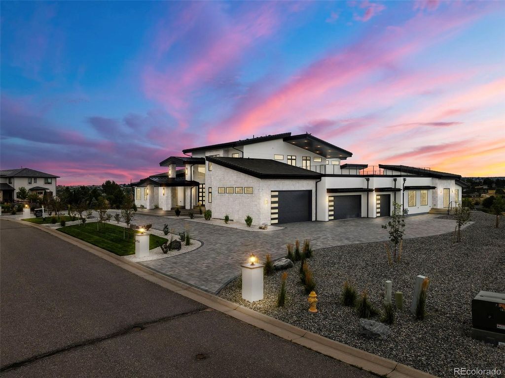 Photo of 6954 S Espana Way, Centennial, CO 80016 (MLS # 6288684)