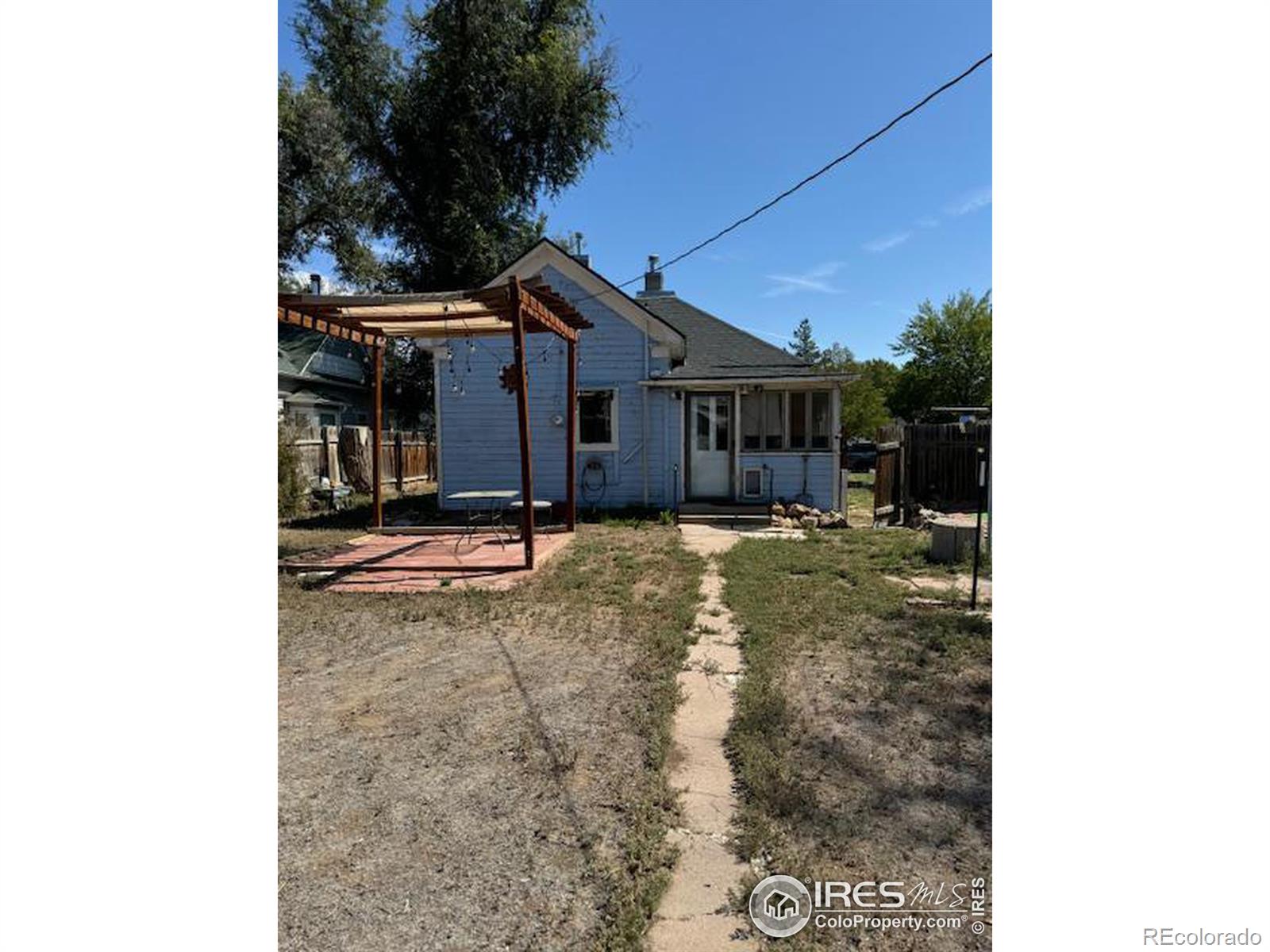 Photo 13 of 17 of 319 1st Avenue house