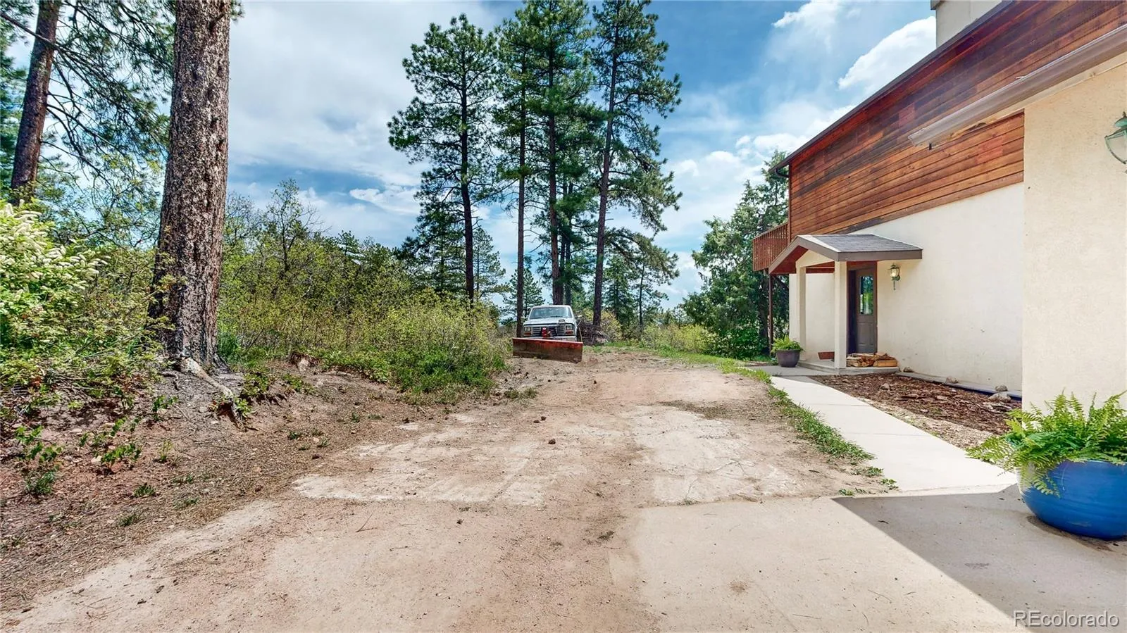 Sedalia, Colorado 80135, United States, 3 Bedrooms Bedrooms, ,3 BathroomsBathrooms,Residential,Pending,140373