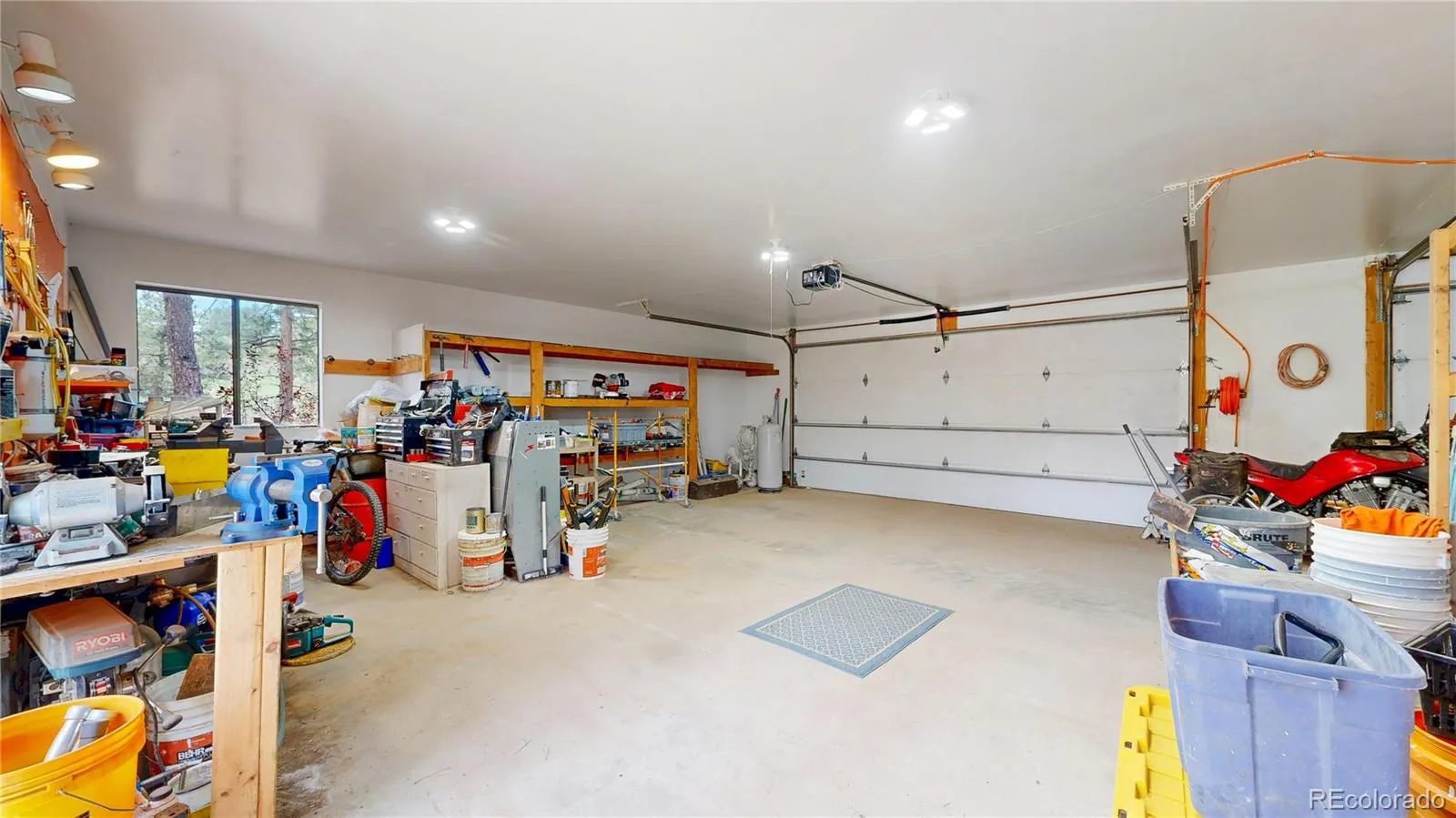 Sedalia, Colorado 80135, United States, 3 Bedrooms Bedrooms, ,3 BathroomsBathrooms,Residential,Pending,140373