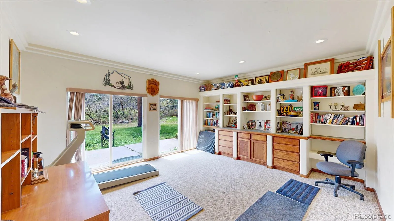 Sedalia, Colorado 80135, United States, 3 Bedrooms Bedrooms, ,3 BathroomsBathrooms,Residential,Pending,140373