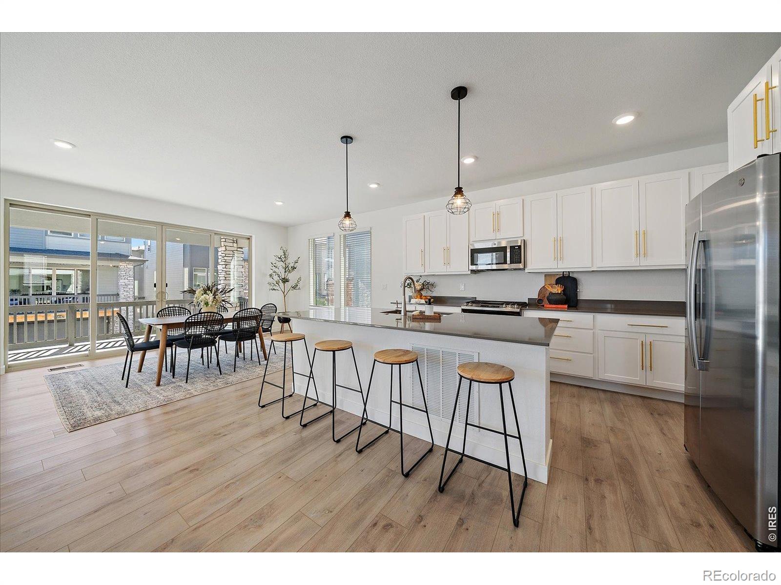 15652 W Girard Avenue