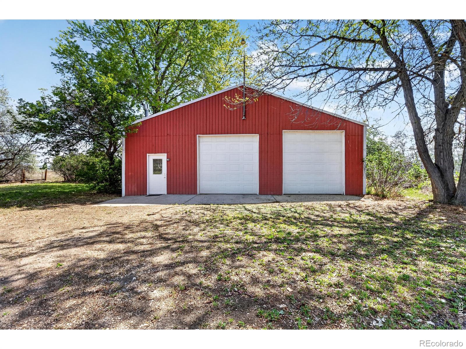 14380 Meadowlark Lane