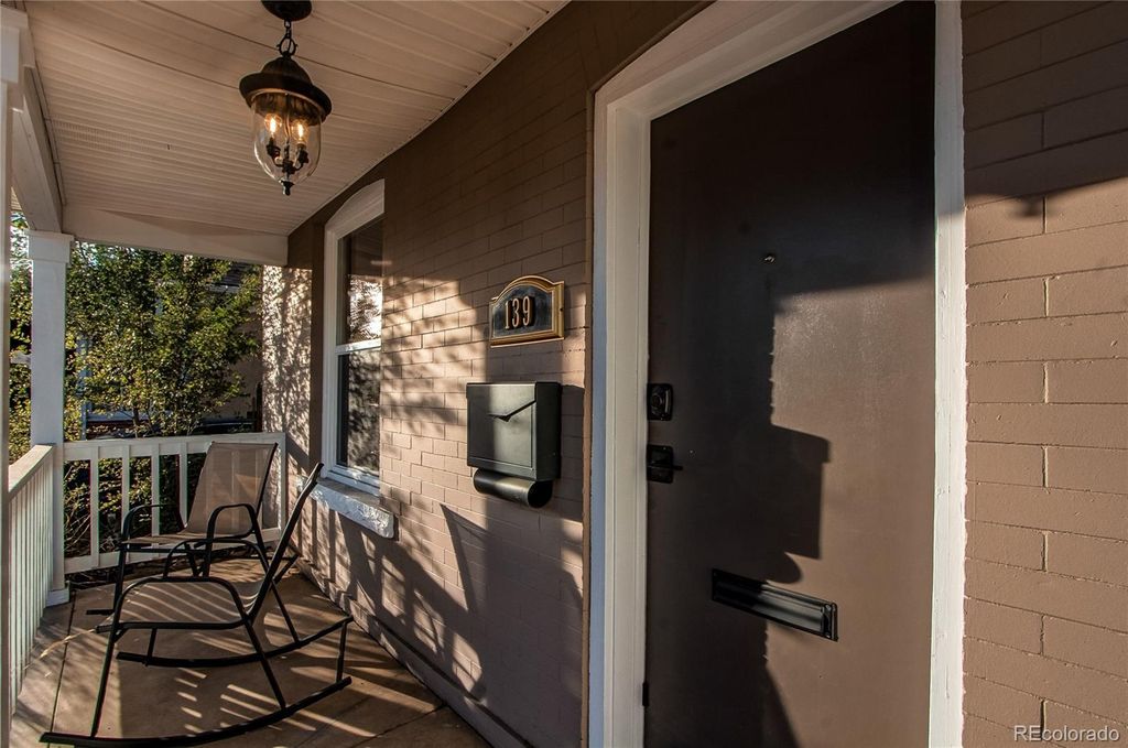 Photo of 139 W Dartmouth Avenue, Englewood, CO 80110 (MLS # 6632883)