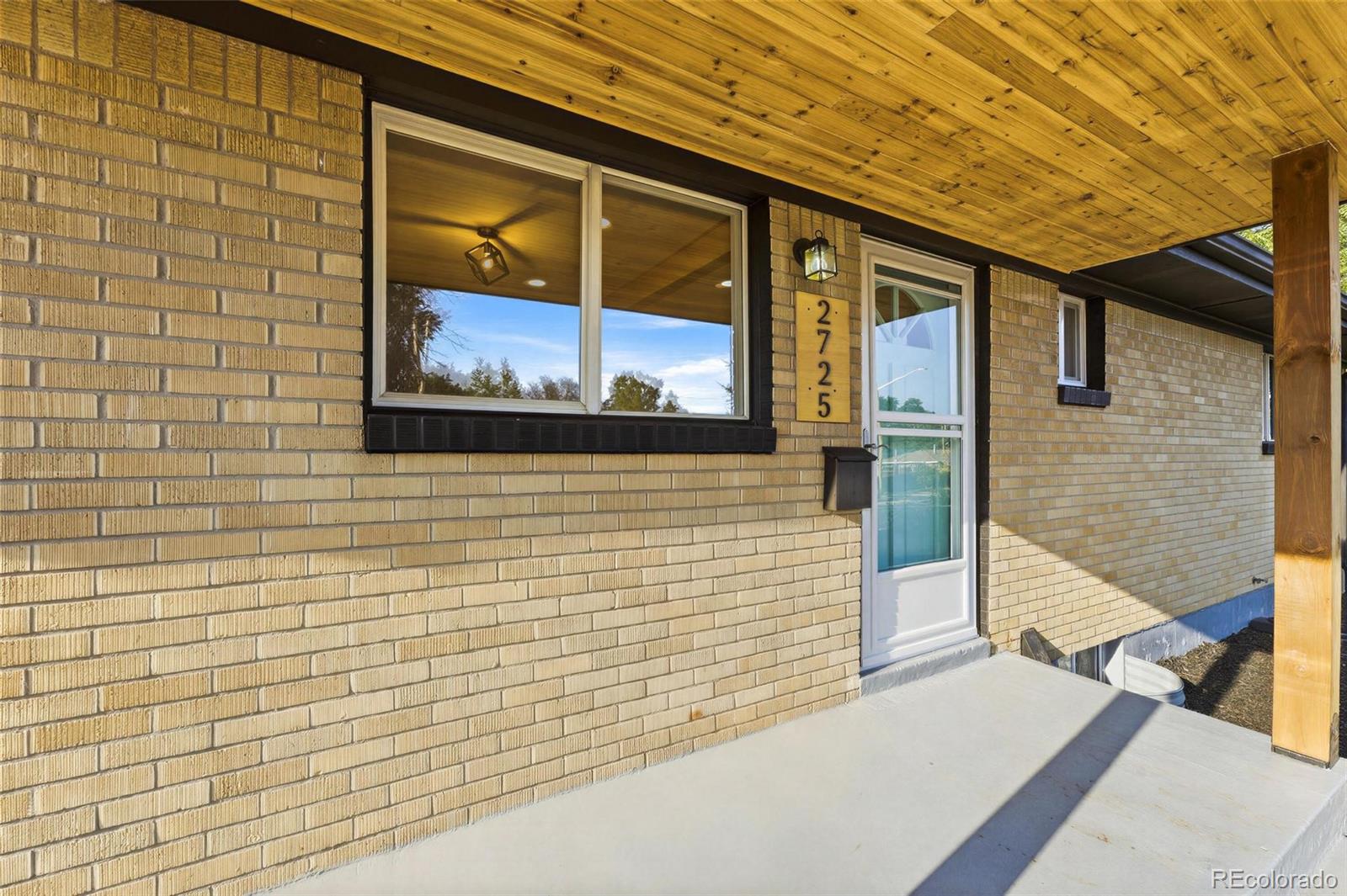 2725 Skyline Drive