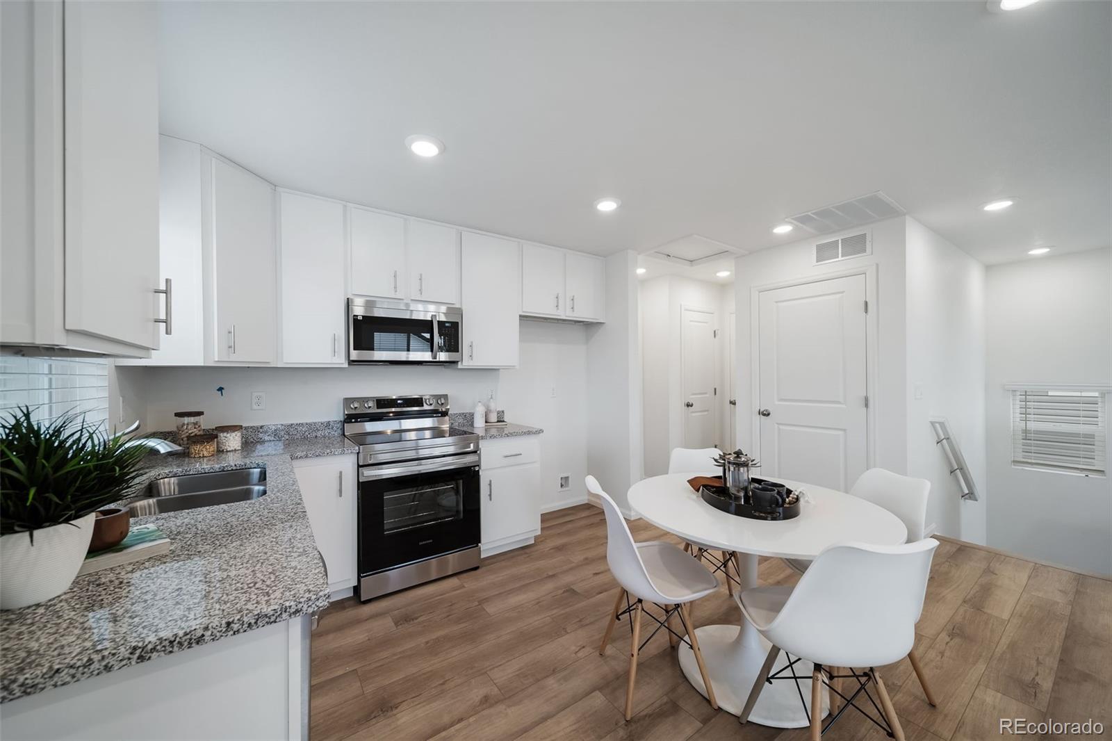 46558 Avery Lane