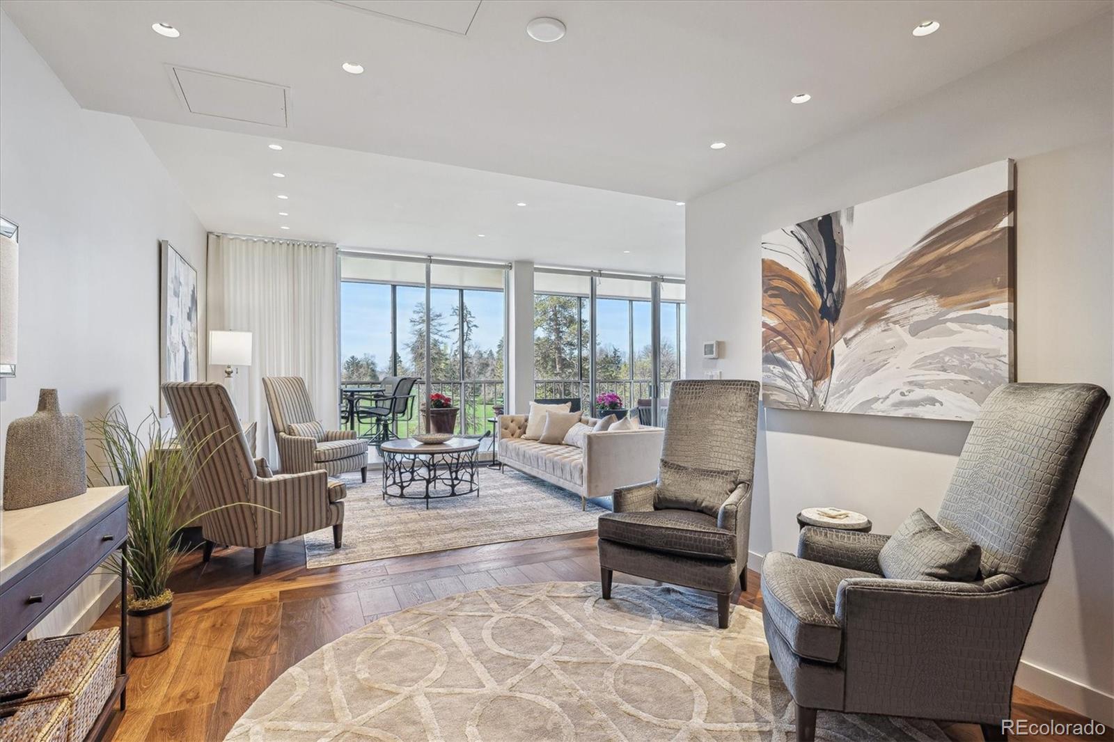 1201 N Williams Street 4C