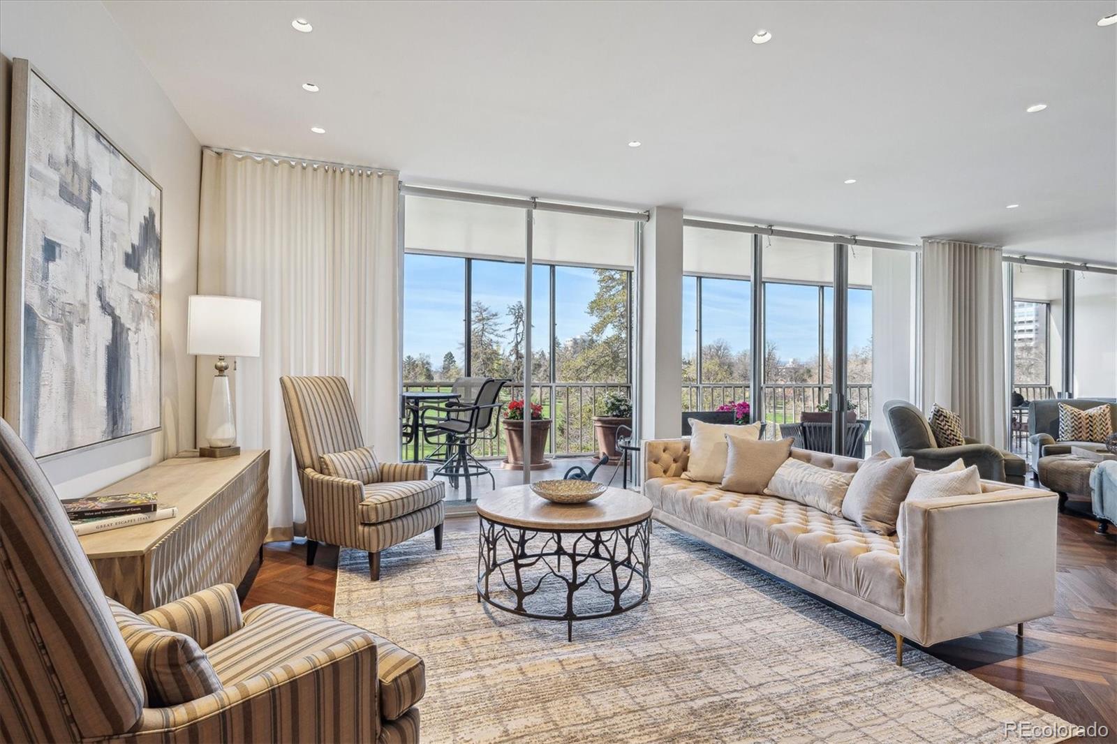 1201 N Williams Street 4C