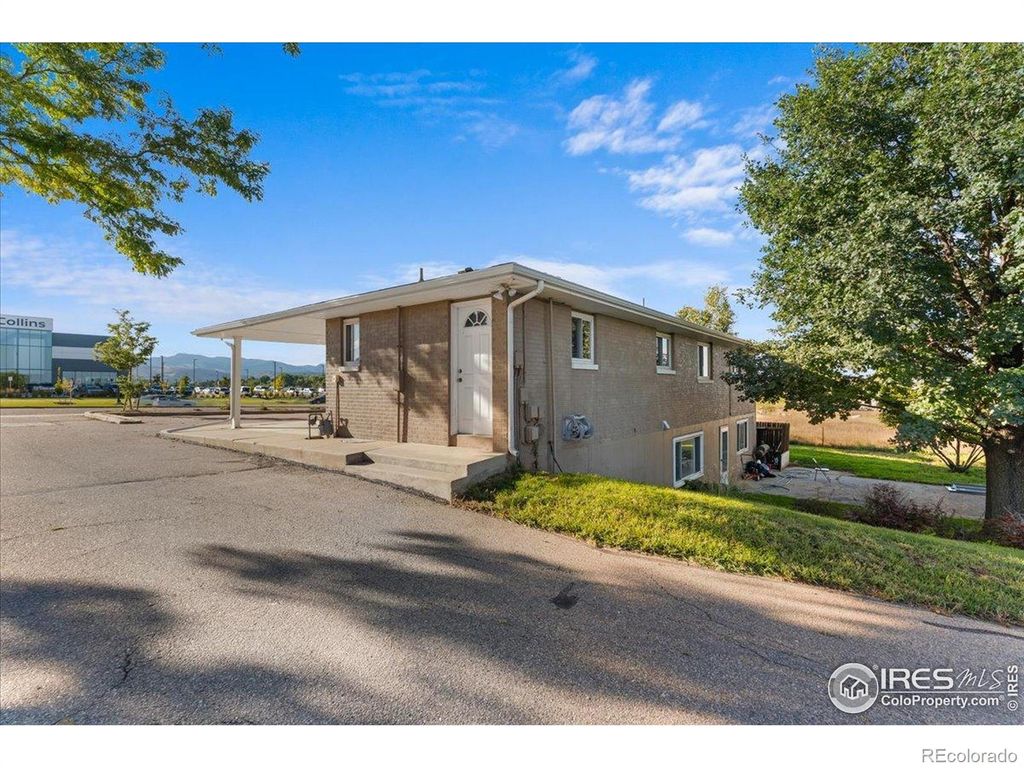 Photo of 5724 S College Avenue, Fort Collins, CO 80525 (MLS # IR1045270)