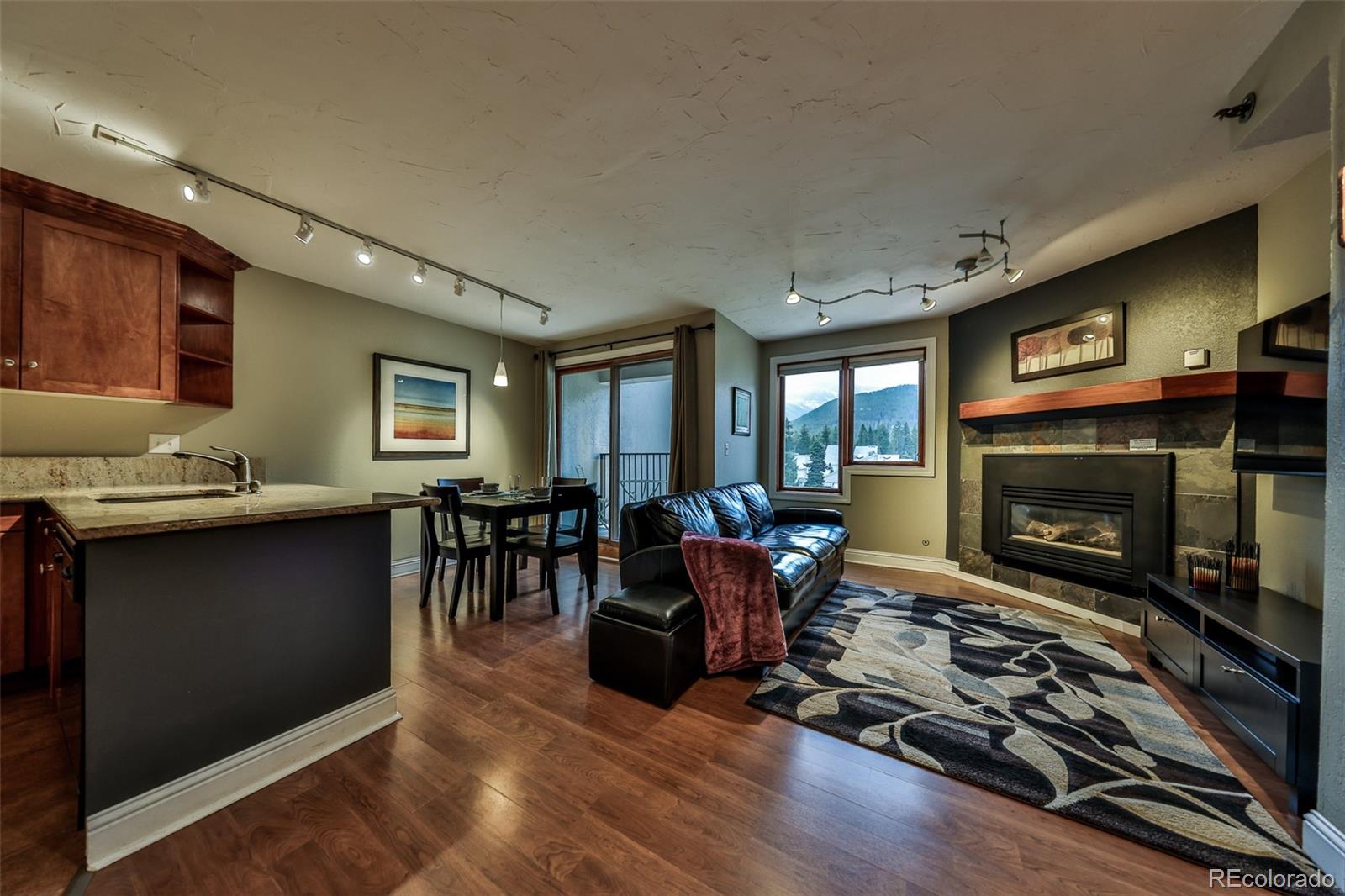 310 Iron Horse Way D5034