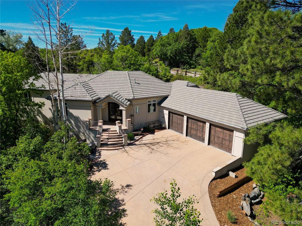 Photo of 15 Castle Pines Drive N, Castle Rock, CO 80108 (MLS # 5032569)
