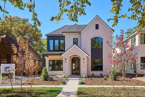 1679 Bellaire Street Denver CO 80220