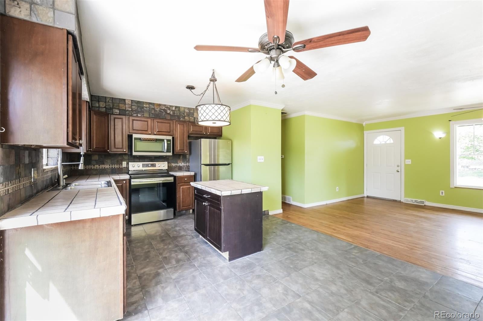 3400 Mowry Place