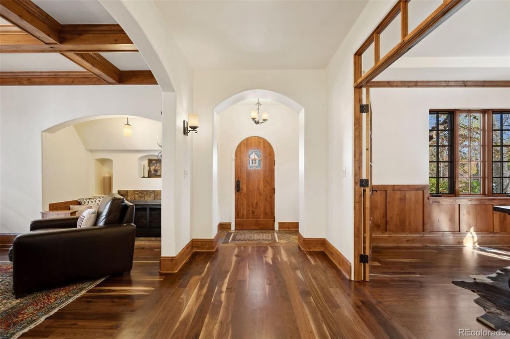 Photo of 870 S Medea Way Way, Denver, CO 80209 (MLS # 5439772)