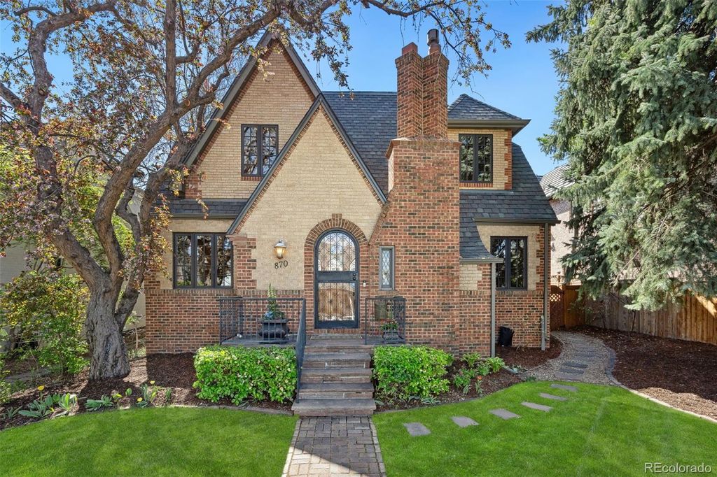 Photo of 870 S Medea Way Way, Denver, CO 80209 (MLS # 5439772)
