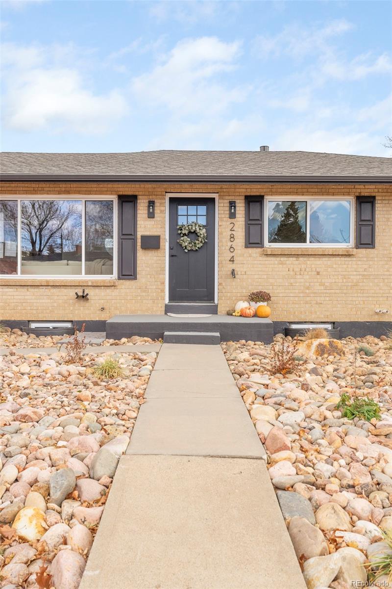 2864 S Raleigh Street