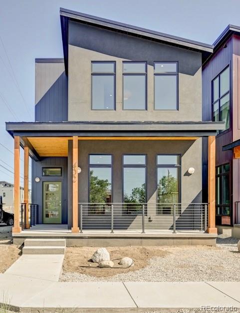 402 E Arkansas Street