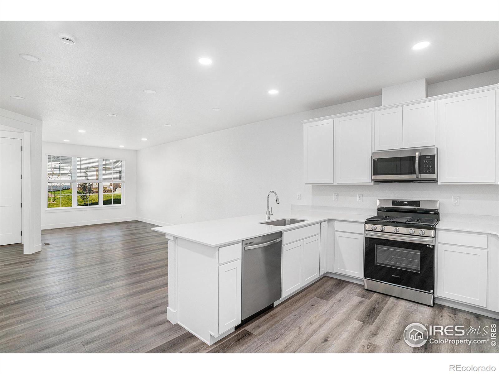 5025 Avon Avenue, Loveland, CO, 80538 1 5025 Avon Avenue