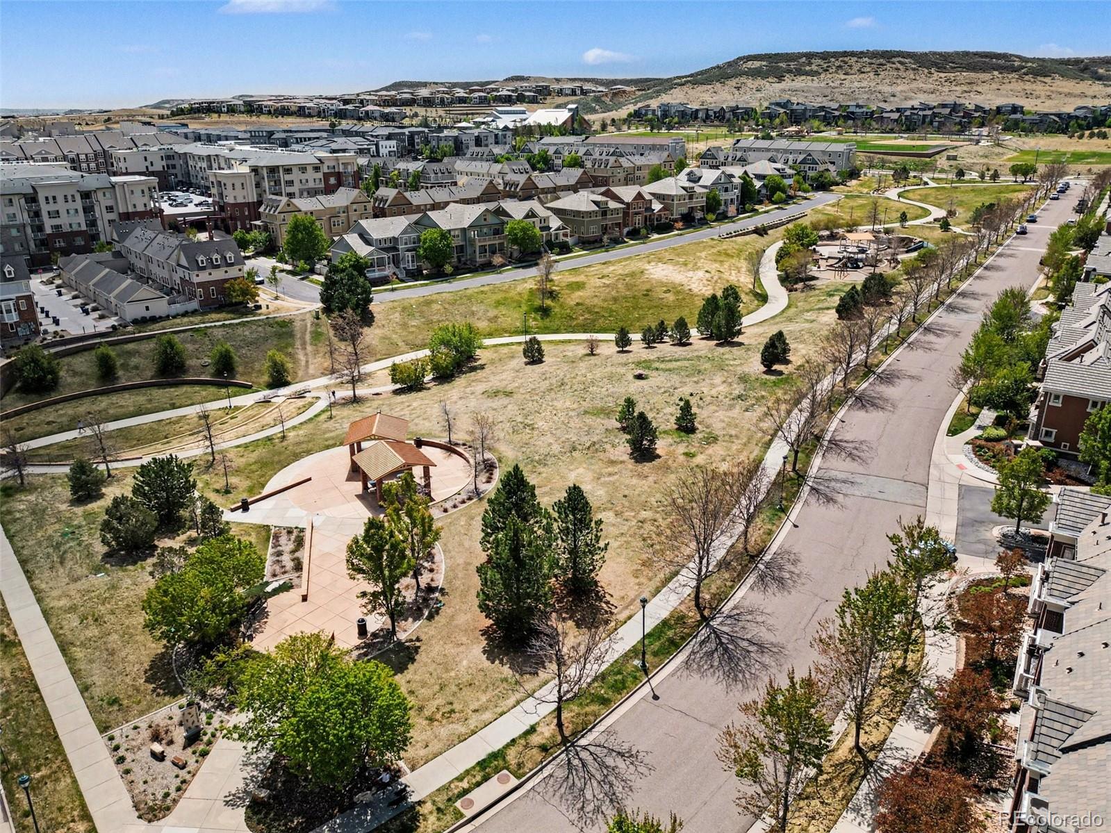 9198 Ridgegate Parkway