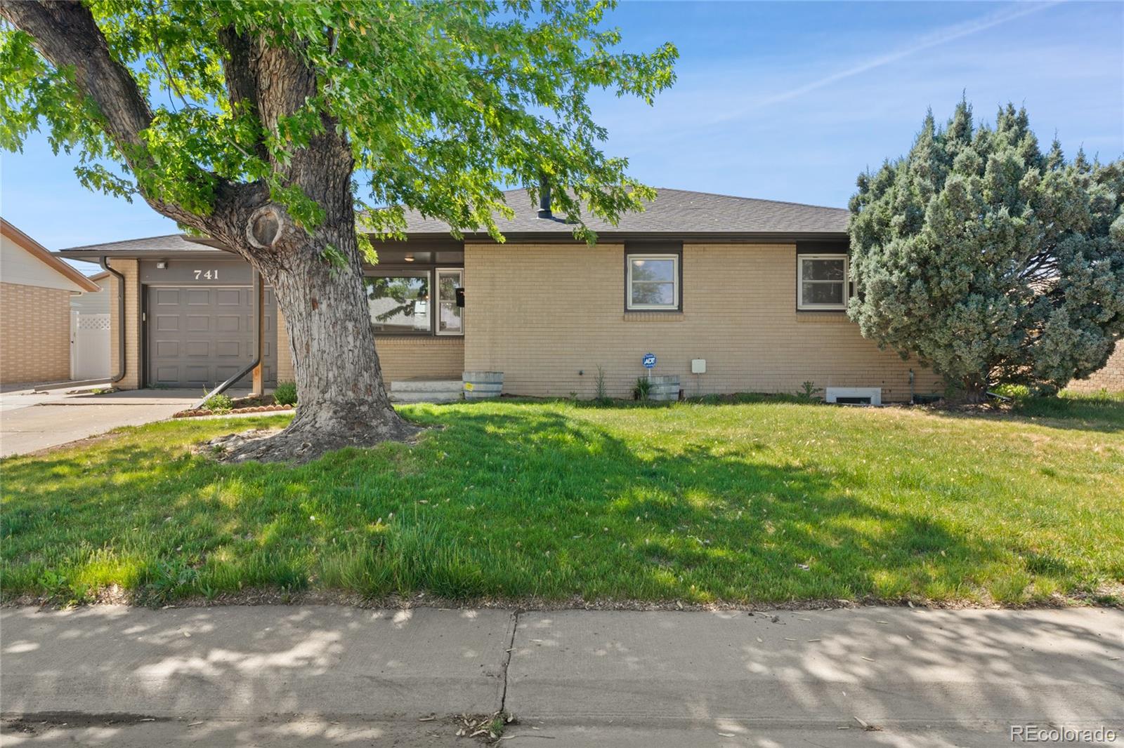 741 S 6th Avenue