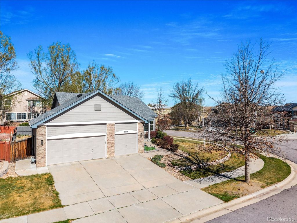 Photo of 5225 S Harlan Way, Littleton, CO 80123 (MLS # 4625448)