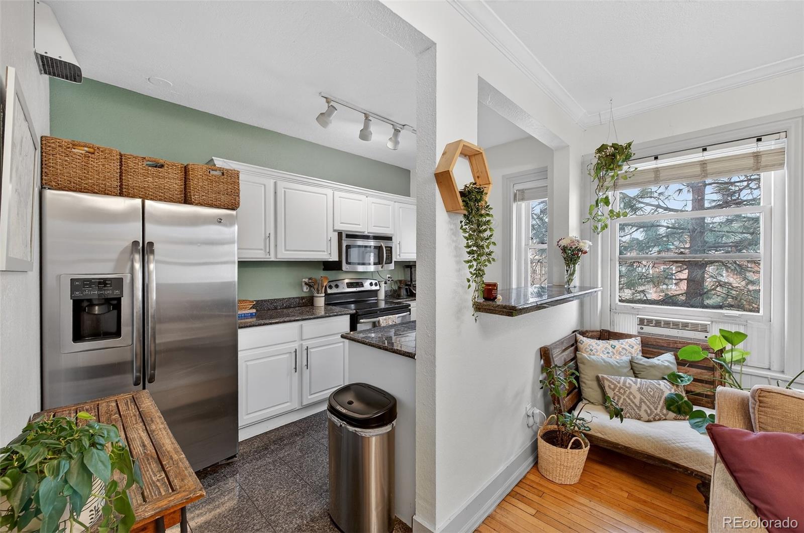 1376 N Pearl Street 203