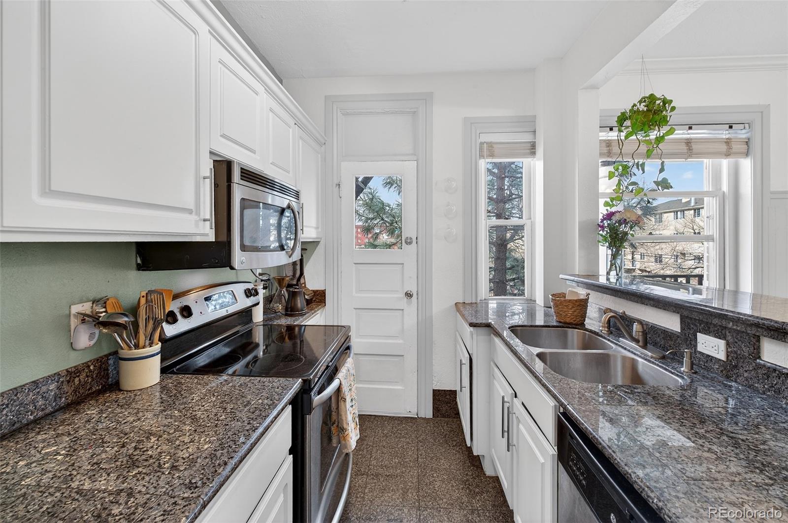 1376 N Pearl Street 203