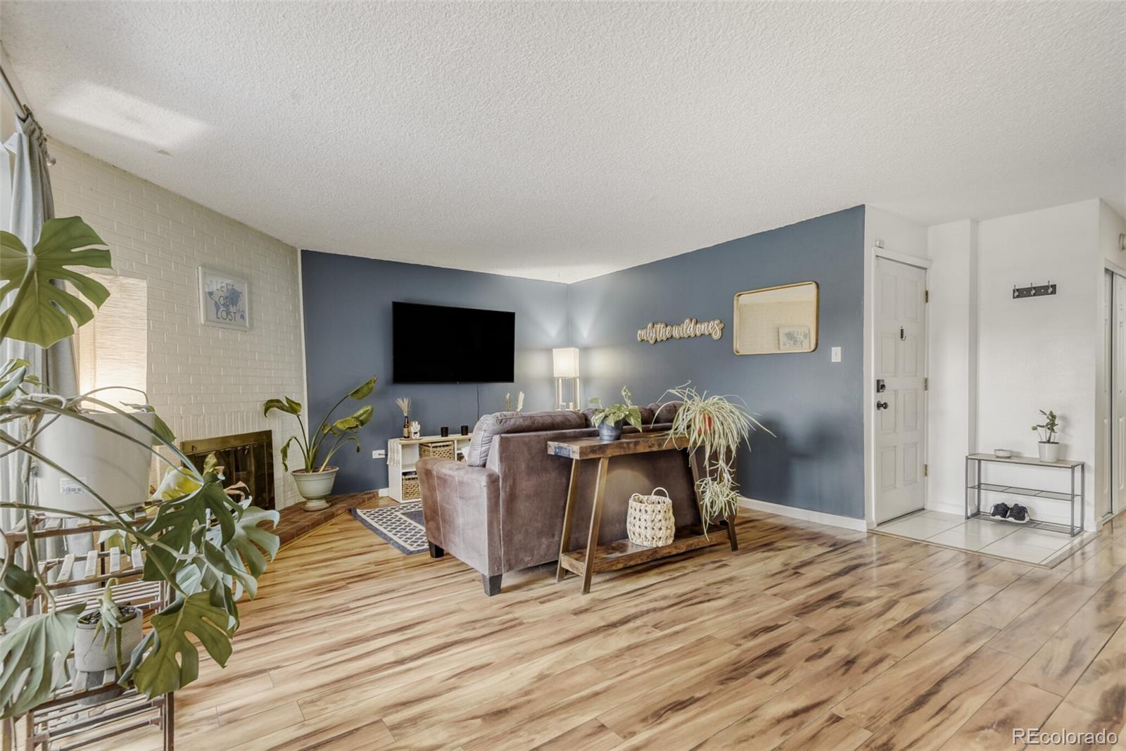 3428 S Locust Street B