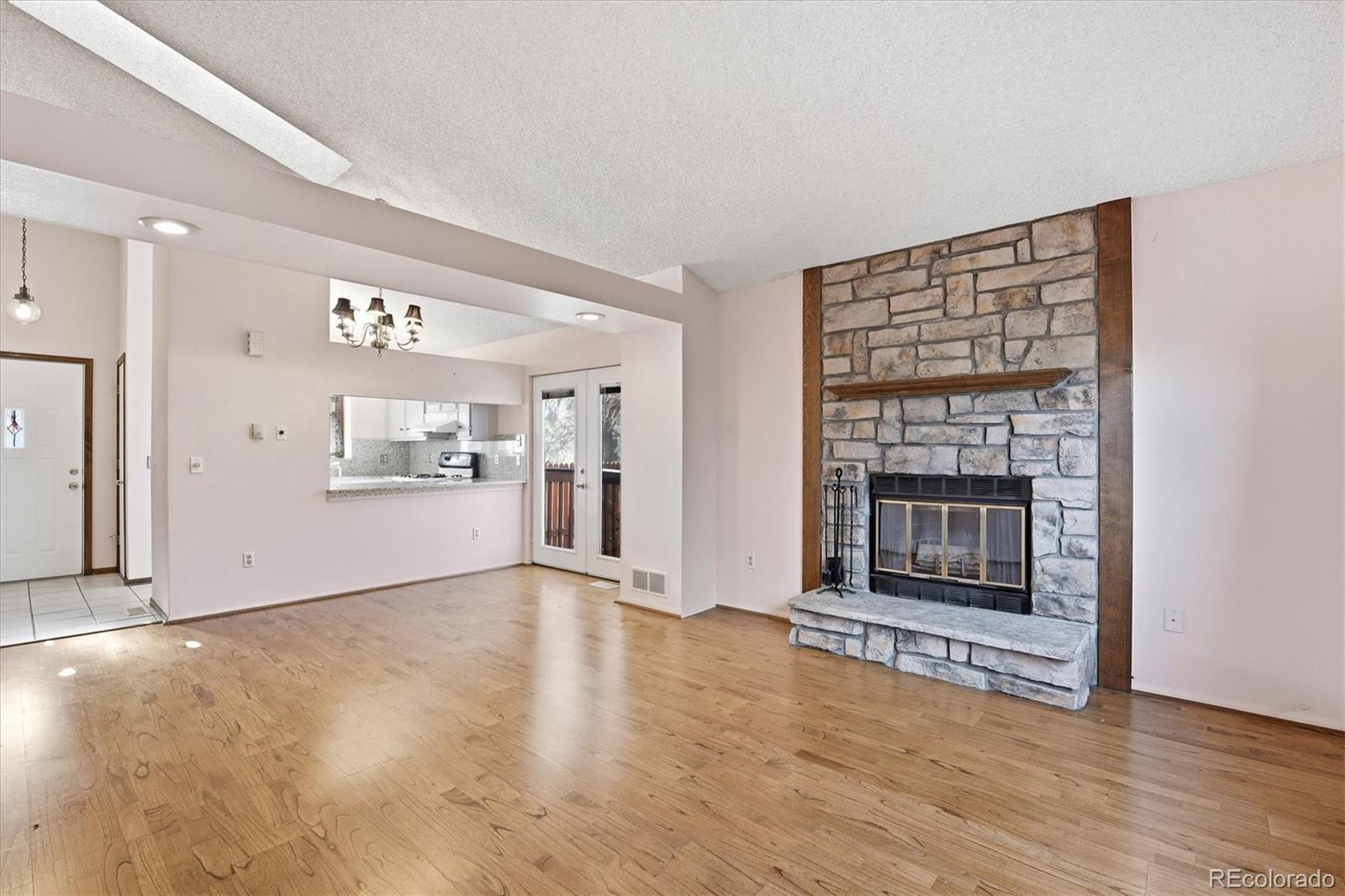 449 W Jamison Circle