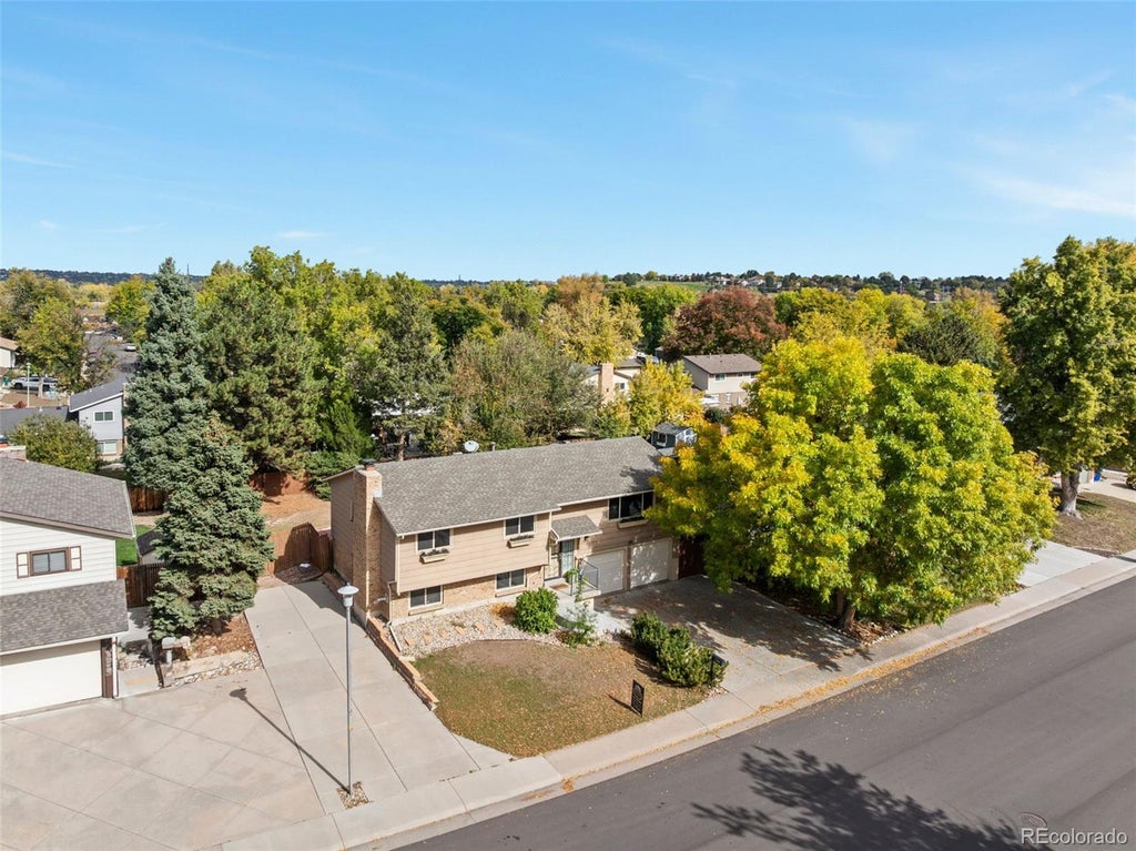 Photo of 8673 W Swarthmore Place, Littleton, CO 80123 (MLS # 2578235)