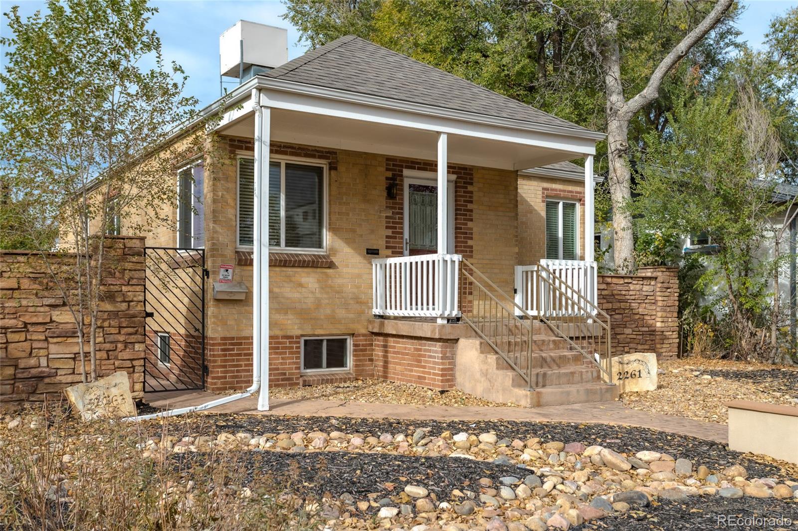 2261 S Lincoln Street