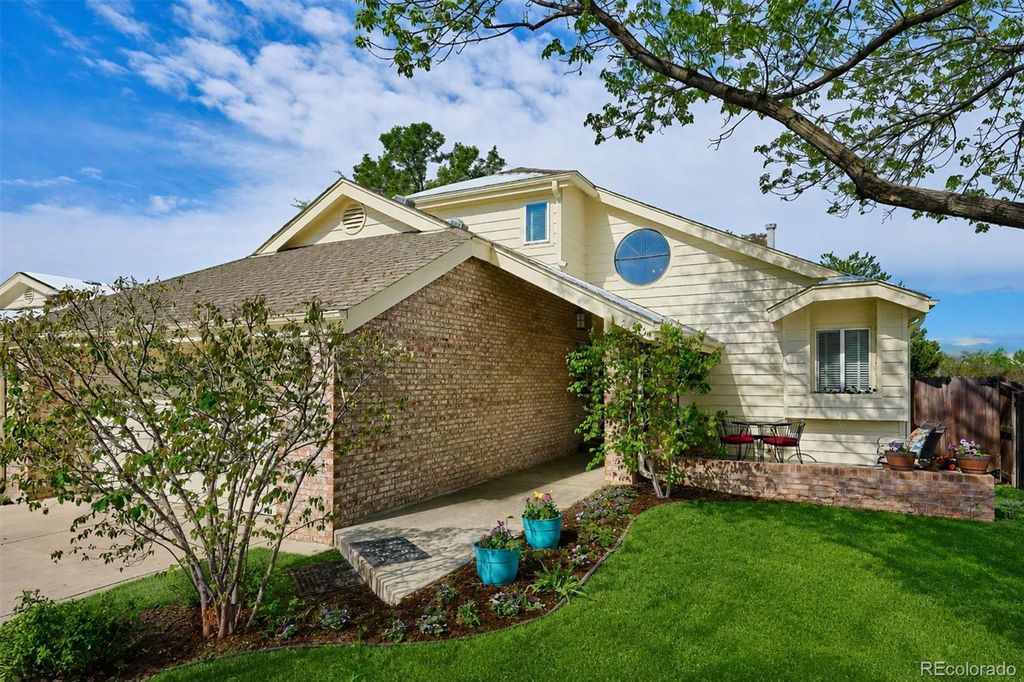 Photo of 3333 E Florida Avenue #49, Denver, CO 80210 (MLS # 4234786)