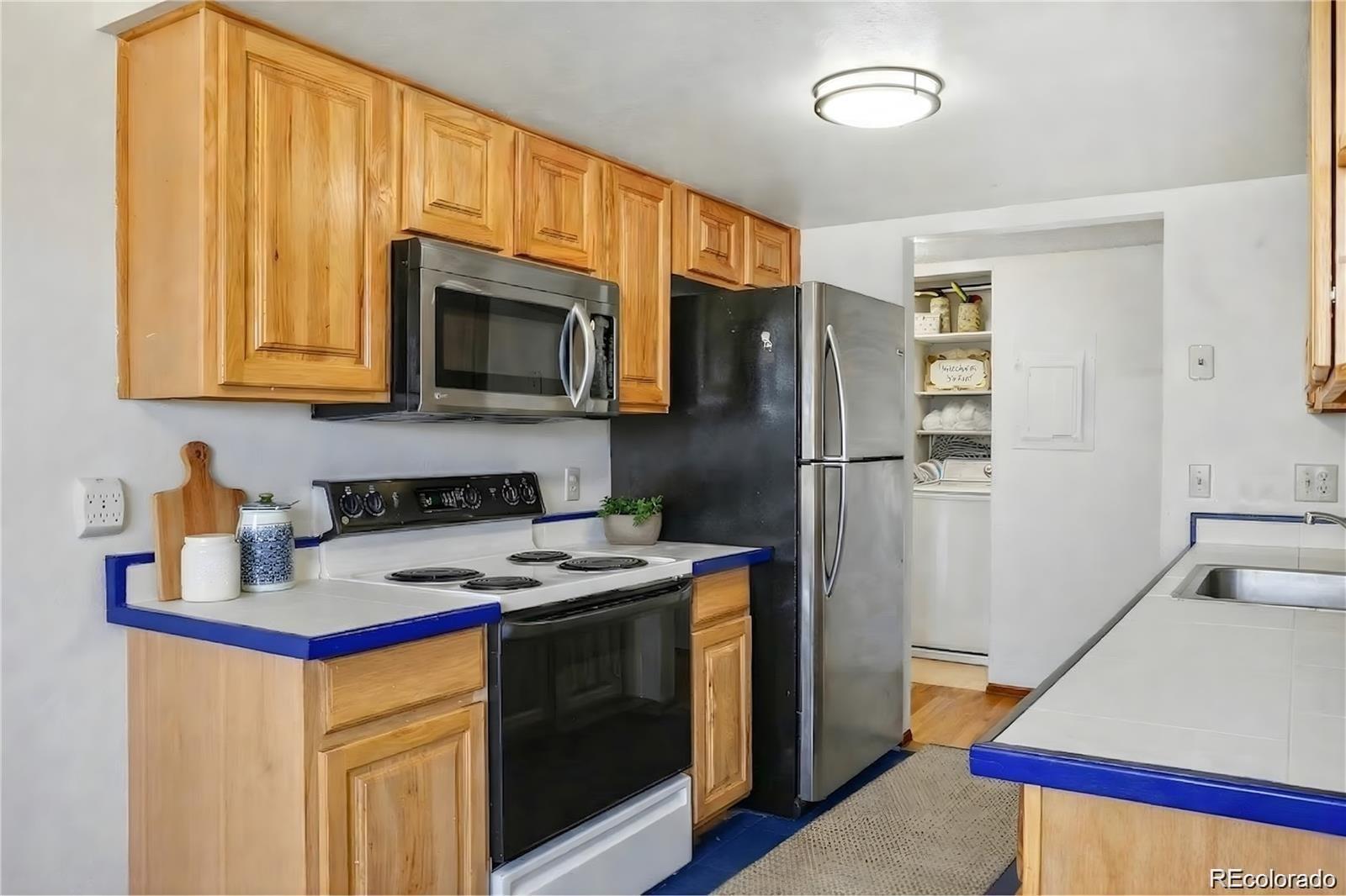 8100 W Quincy Avenue N12