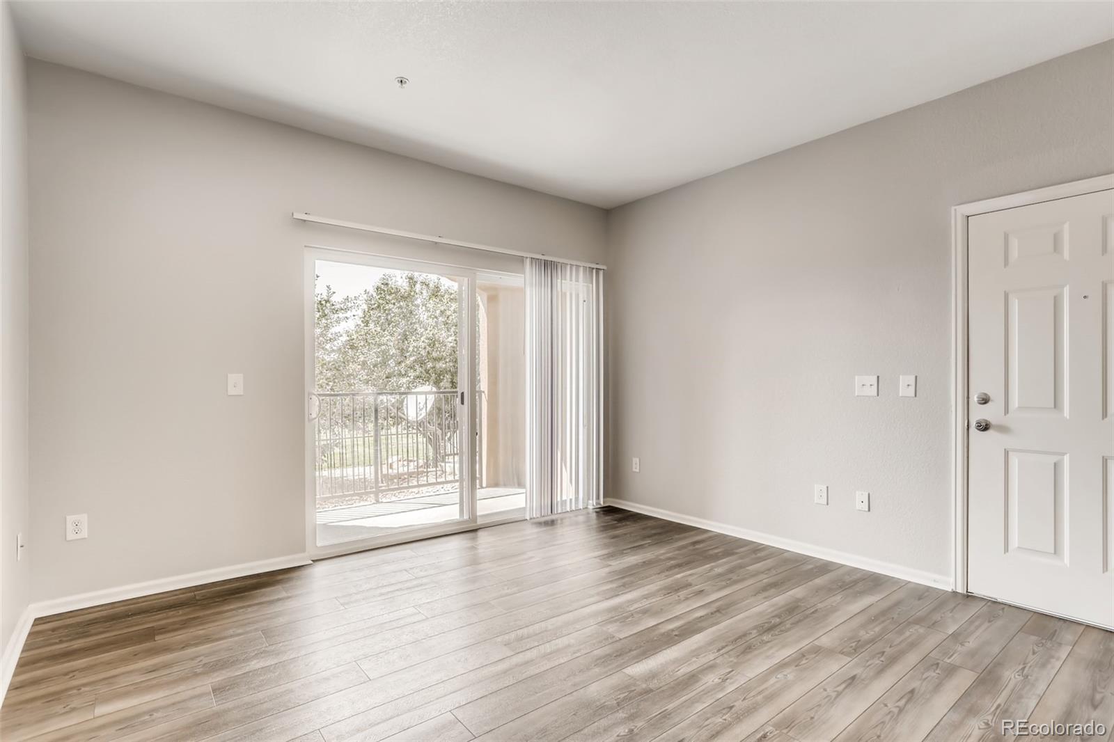 Photo 1 of 29 — 1601 Fraser Court 102, Aurora, CO 80011
