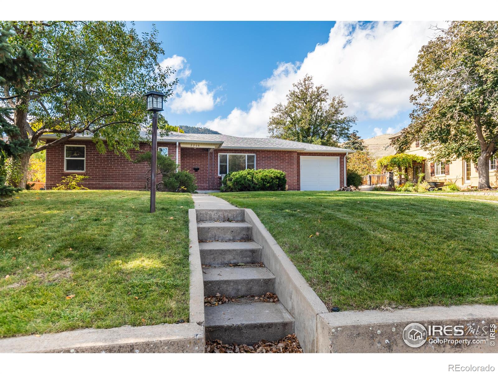 2208 Arapahoe Street, Golden, CO, 80401 1 2208 Arapahoe Street