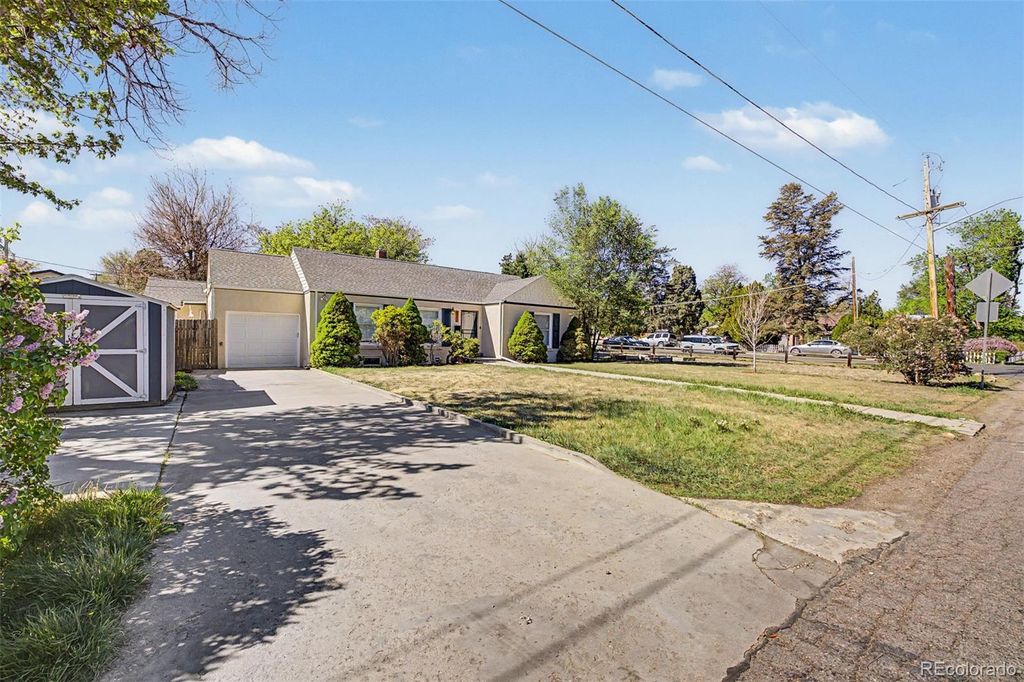 Photo of 6790 W 48th Avenue, Wheat Ridge, CO 80033 (MLS # 5855602)