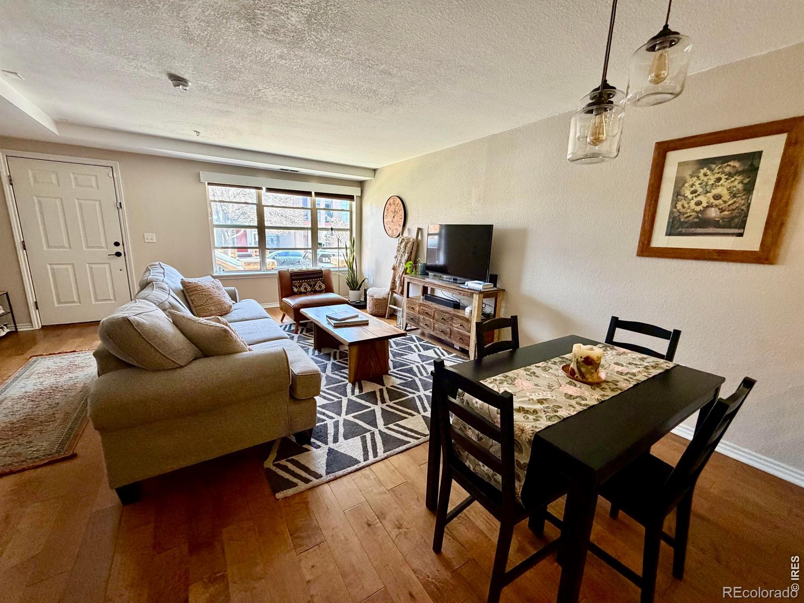 2901 Wyandot Street 5