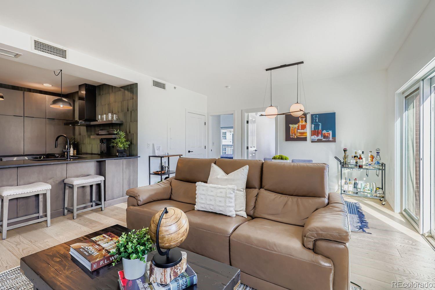 1950 N Logan Street 411