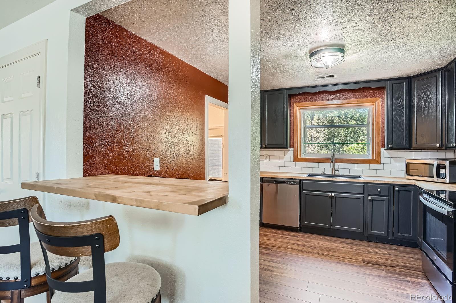 1390 Estes Street, Lakewood, CO, 80215 3 1390 Estes Street