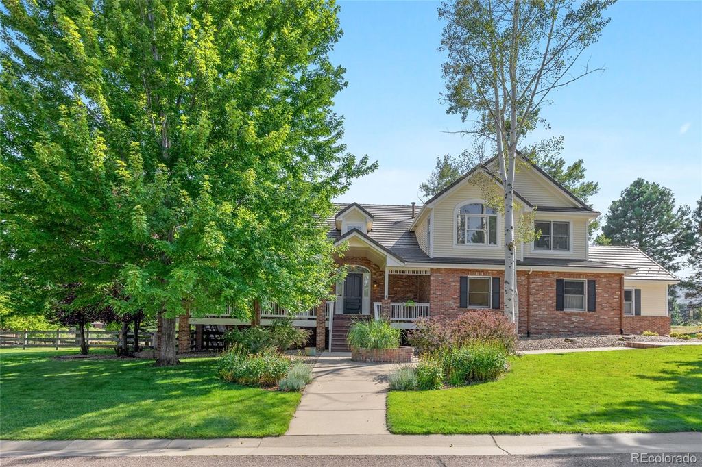 Photo of 24 Lark Bunting Lane, Littleton, CO 80127 (MLS # 4744552)