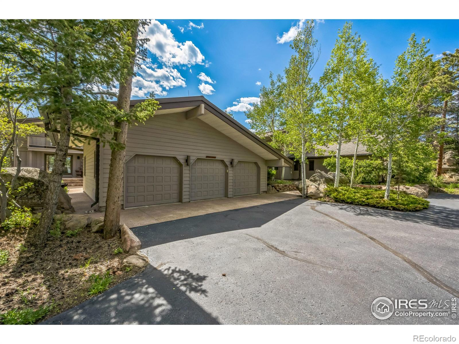 2415 Fox Acres Drive E