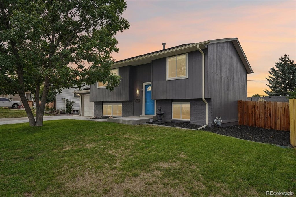 Photo of 3521 W Mountain Road, Englewood, CO 80110 (MLS # 8369259)