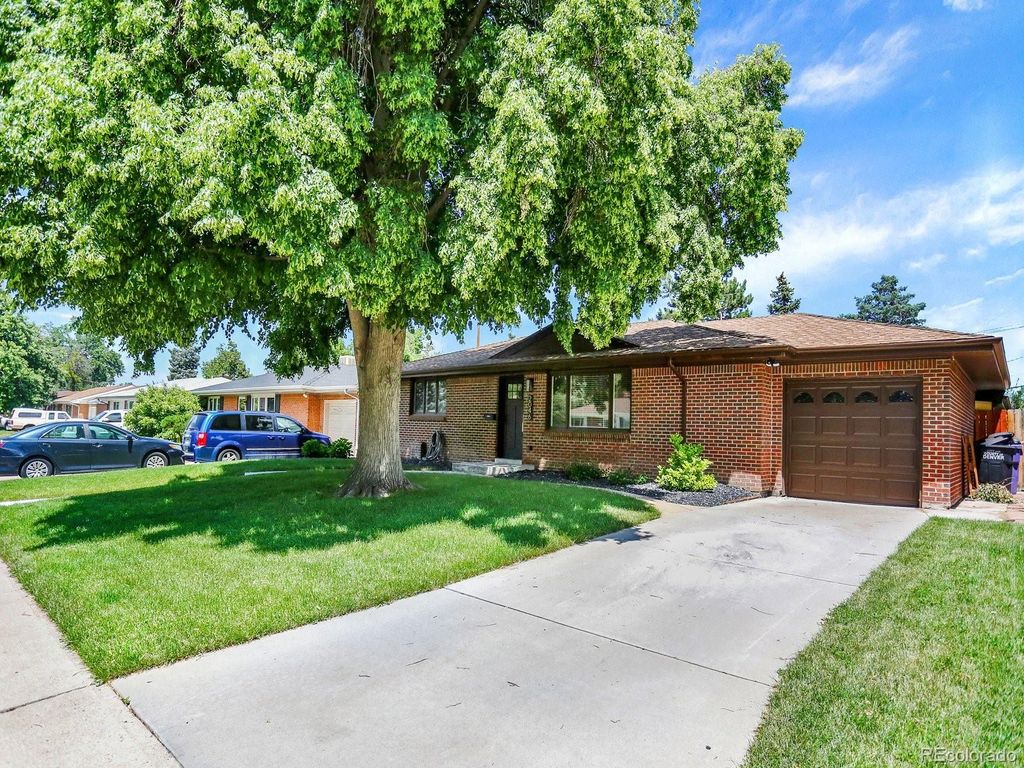 Photo of 2046 S Quitman Street, Denver, CO 80219 (MLS # 4522239)