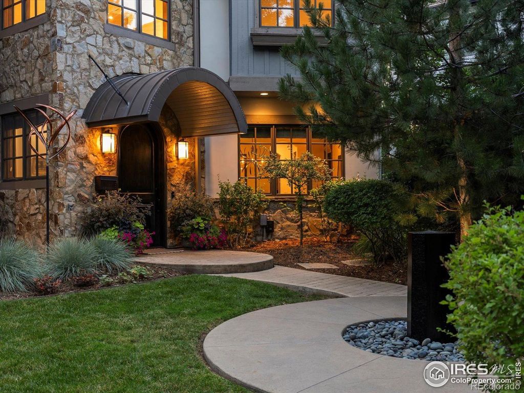 Photo of 2475 S Columbine Street, Denver, CO 80210 (MLS # IR1042809)